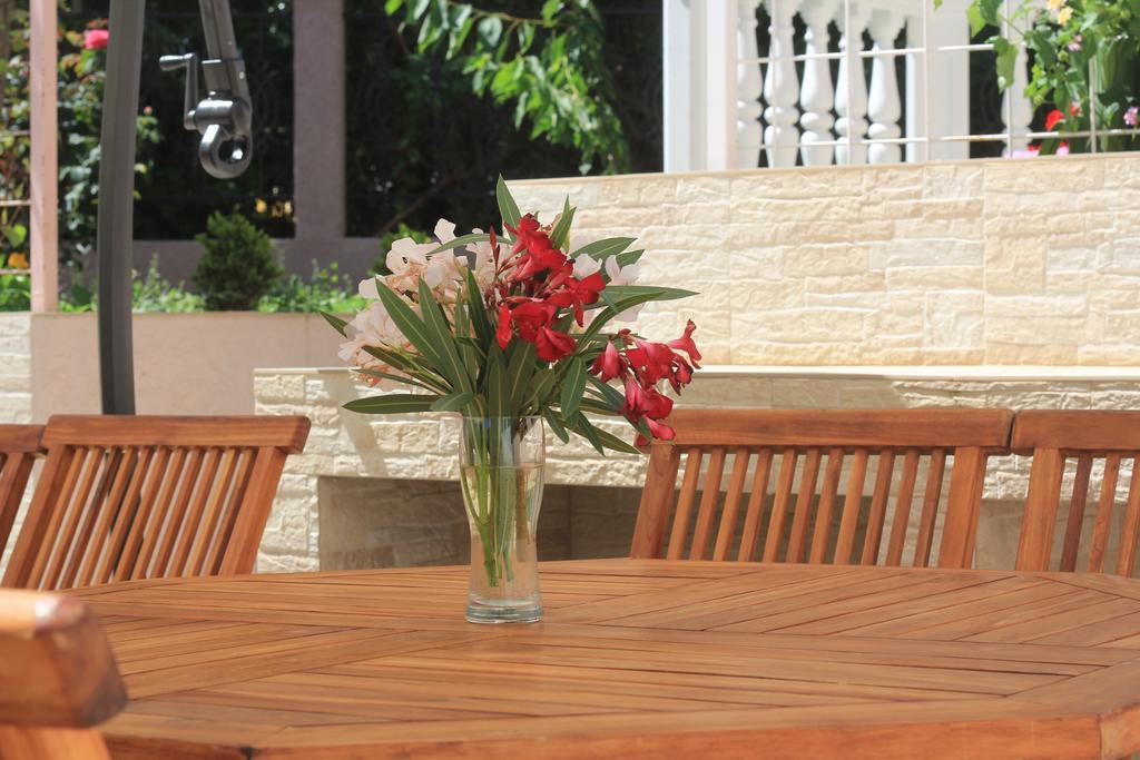 Villa Alla Bed And Breakfast Herceg Novi Exterior photo